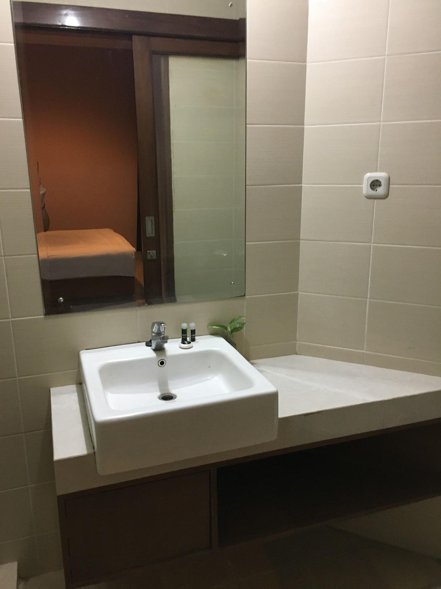 Votel Viure Hotel Jogjakarta Maguwo Ngoại thất bức ảnh