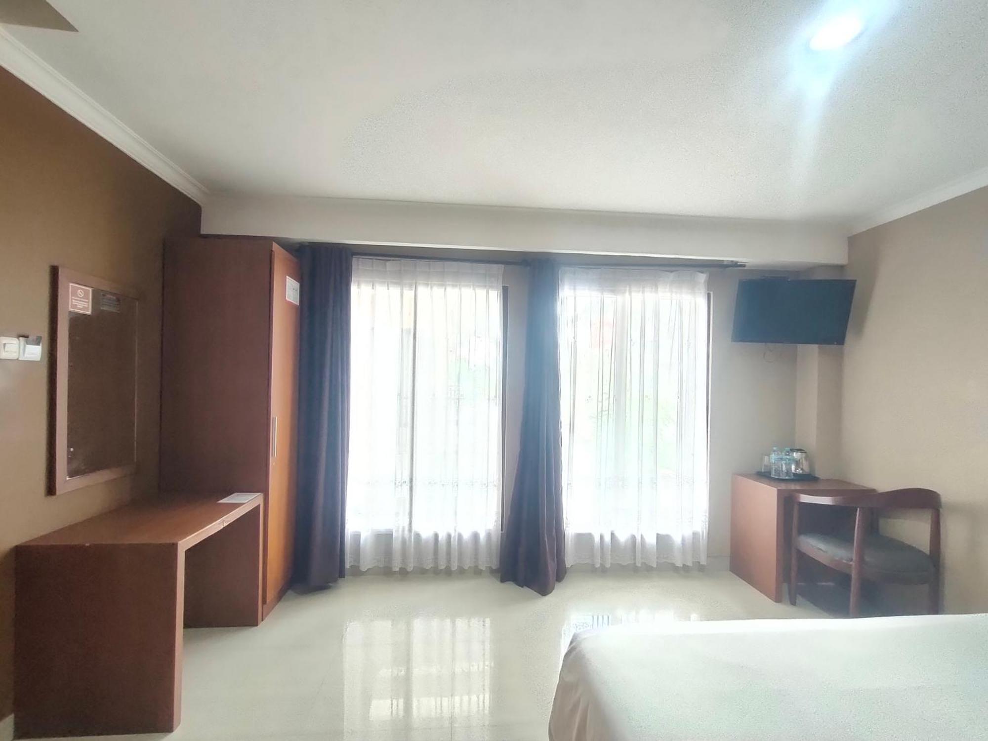 Votel Viure Hotel Jogjakarta Maguwo Ngoại thất bức ảnh